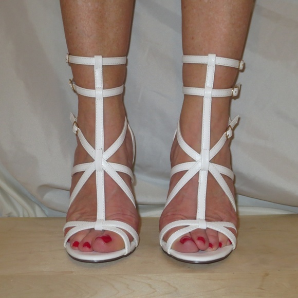LAST CHANCE White High Riding Double Ankle Strap Heels - Picture 6 of 8